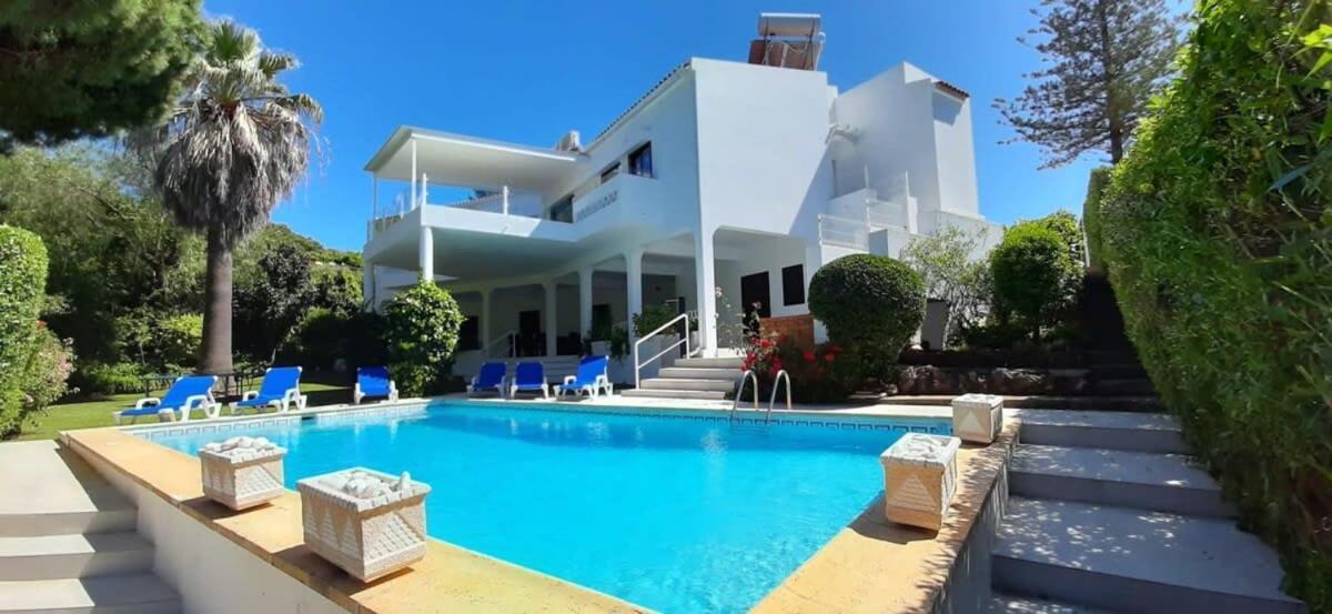 Villa Hibiscus, Great Location In Vilamoura, Lush Green Lawns And Garden Quarteira Exteriér fotografie